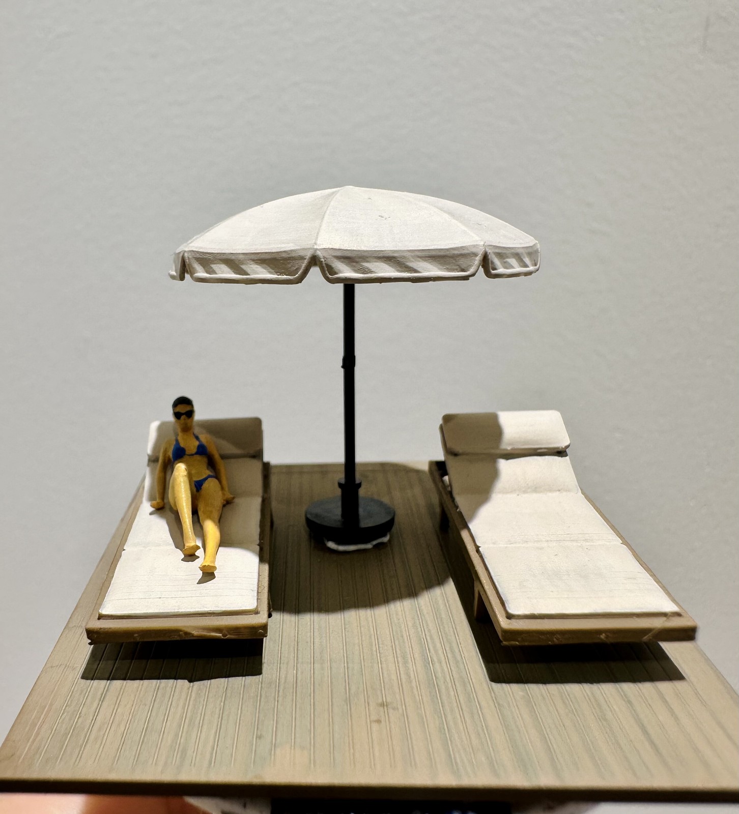 Diorama 1/64 Sun Bathing Micro - Tools Workshop Kids 评论和价格